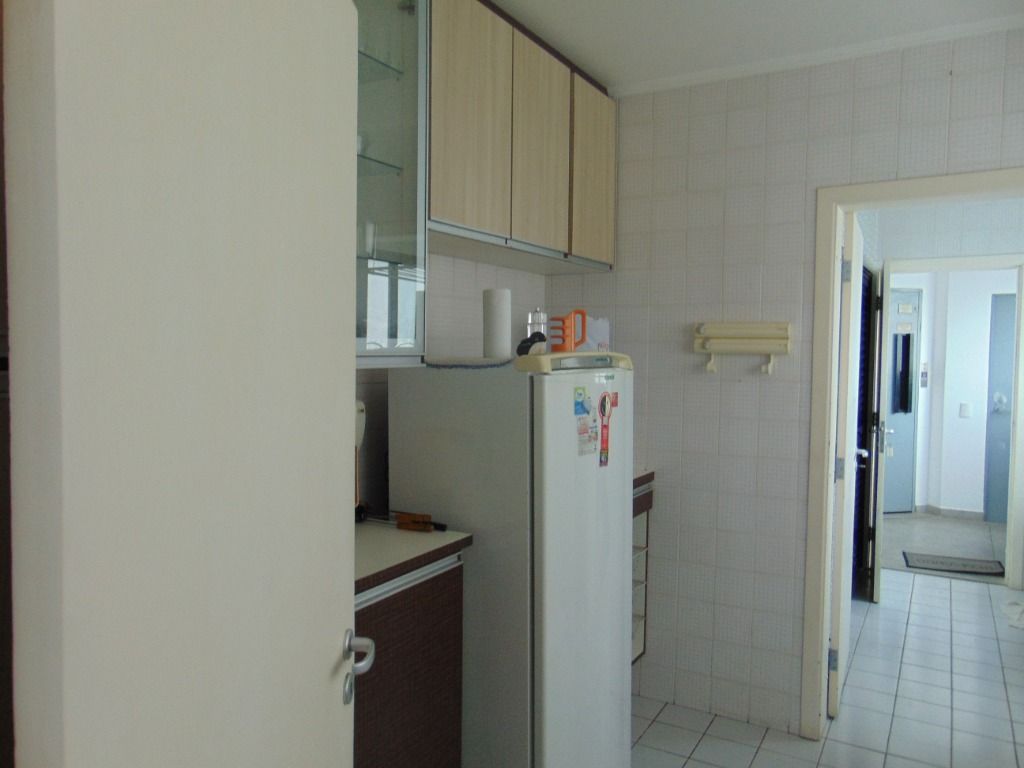 Apartamento à venda e aluguel com 3 quartos, 140m² - Foto 14