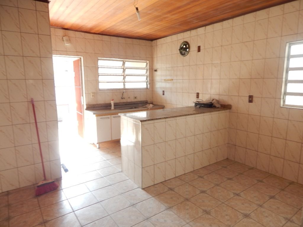 Casa à venda com 2 quartos, 80m² - Foto 8