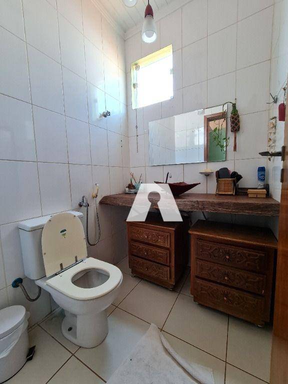 Casa para alugar com 3 quartos, 234m² - Foto 17