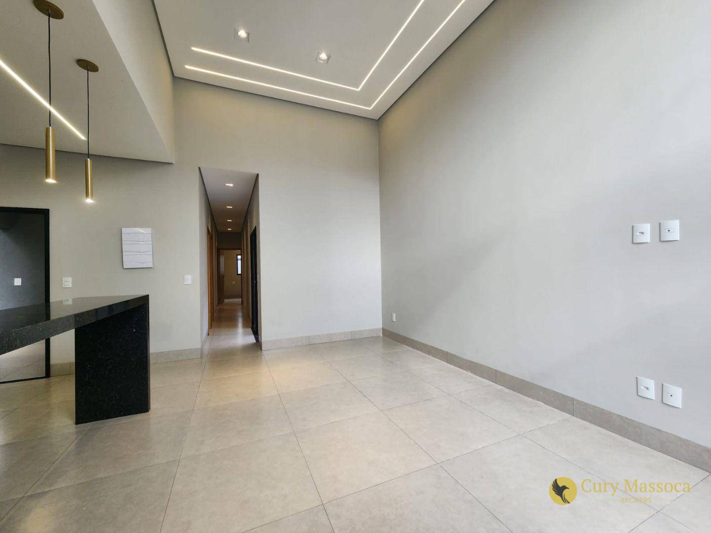 Casa à venda com 3 quartos, 100m² - Foto 4