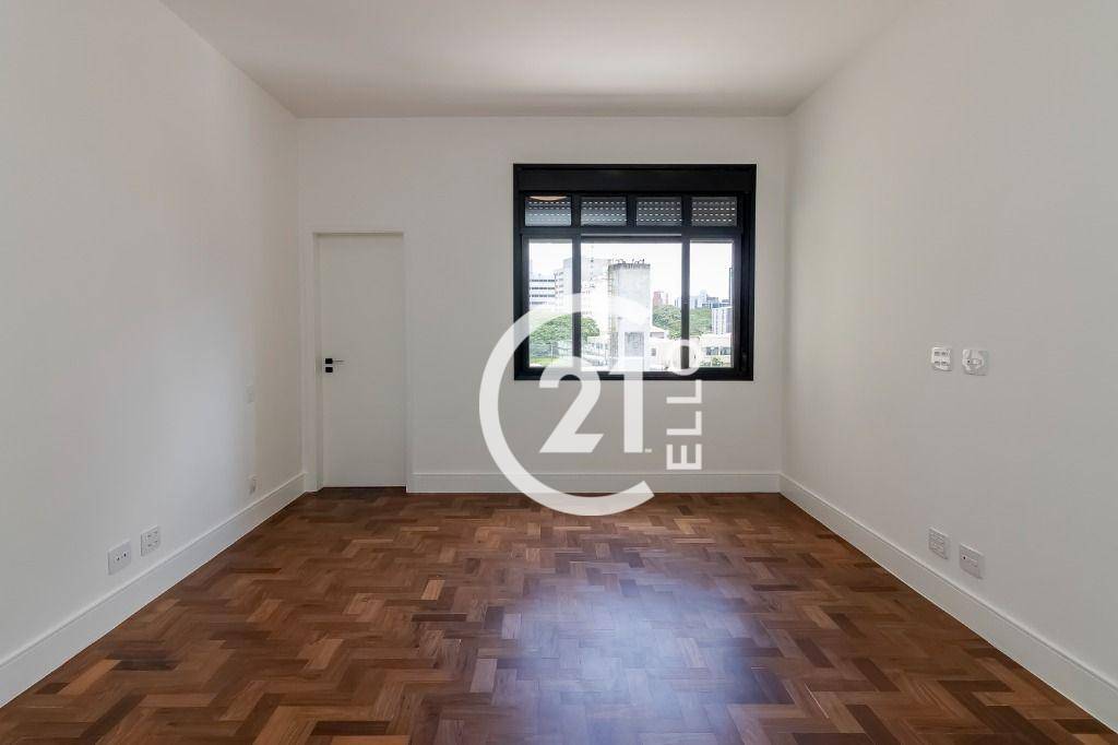 Apartamento à venda com 3 quartos, 212m² - Foto 35