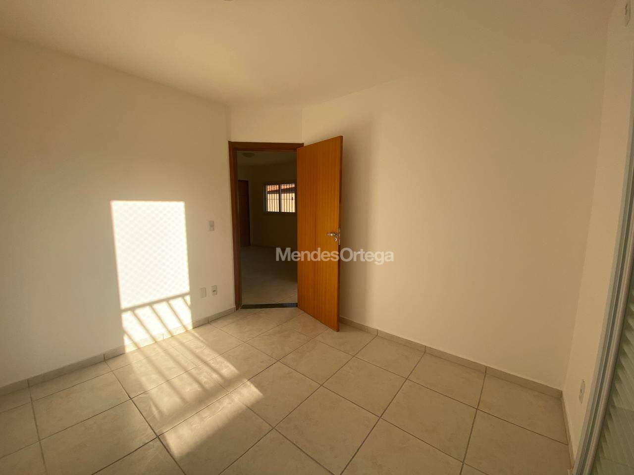 Apartamento para alugar com 2 quartos, 60m² - Foto 20