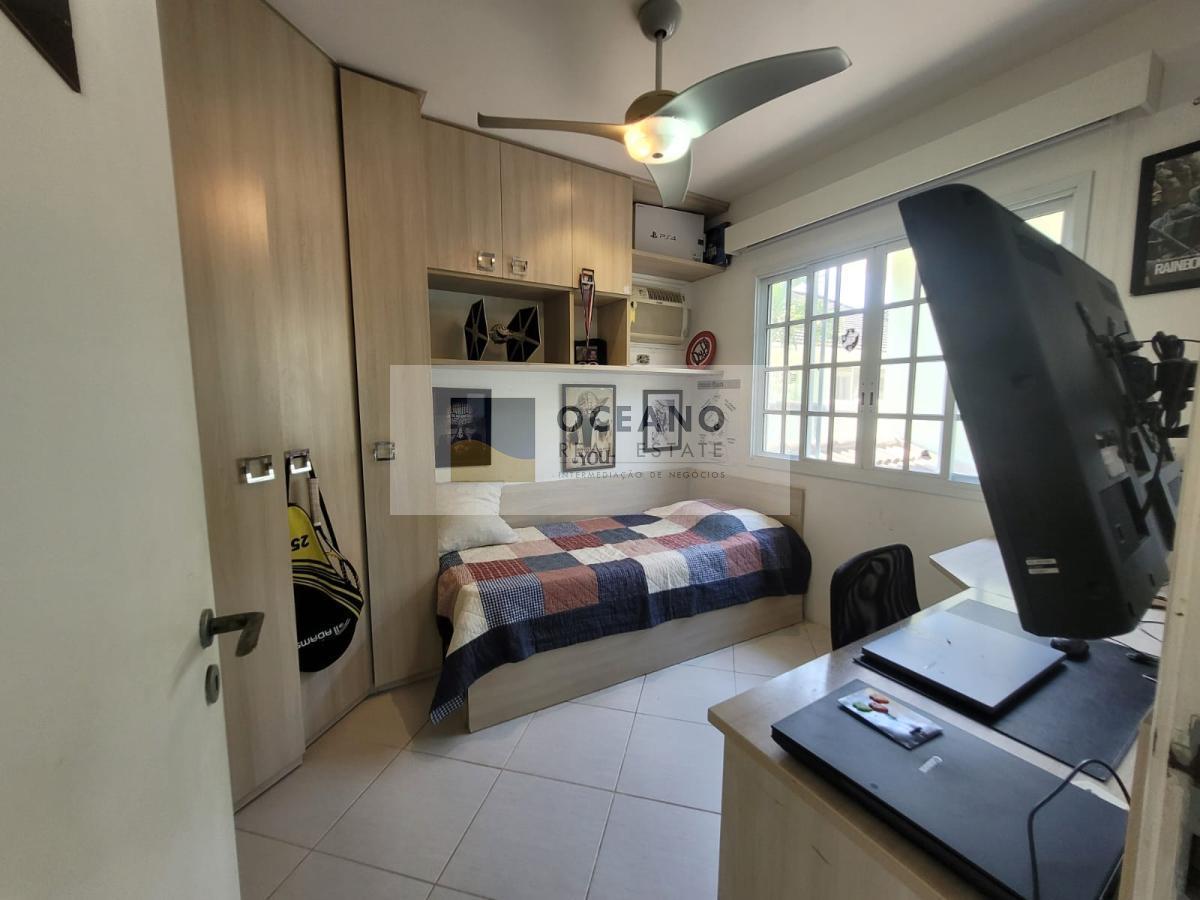 Casa de Condomínio à venda com 4 quartos, 220m² - Foto 41