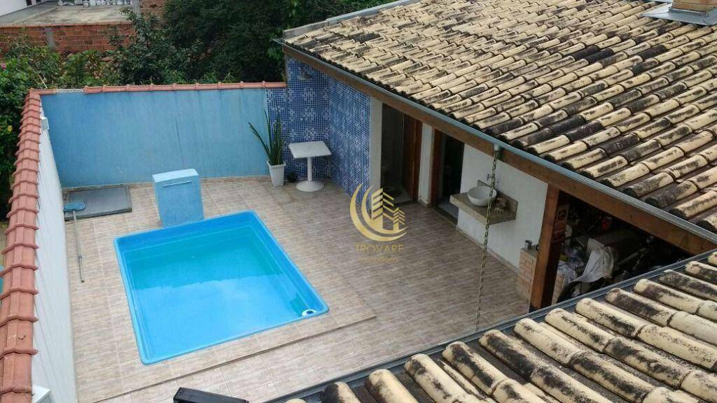 Sobrado à venda com 3 quartos, 160m² - Foto 1