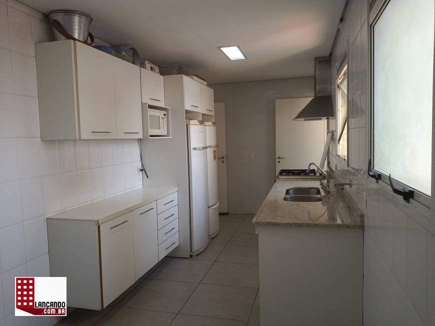 Apartamento à venda com 3 quartos, 170m² - Foto 9