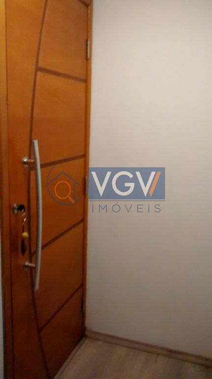 Apartamento à venda com 2 quartos, 60m² - Foto 11