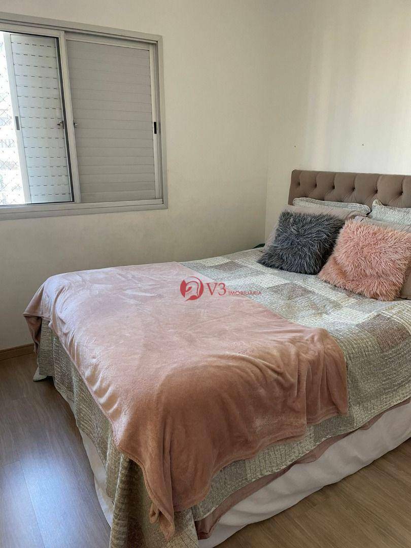 Apartamento à venda com 2 quartos, 70m² - Foto 24