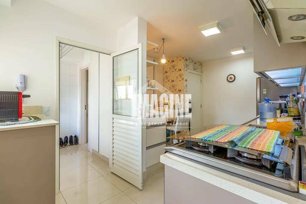 Apartamento à venda com 3 quartos, 130m² - Foto 22