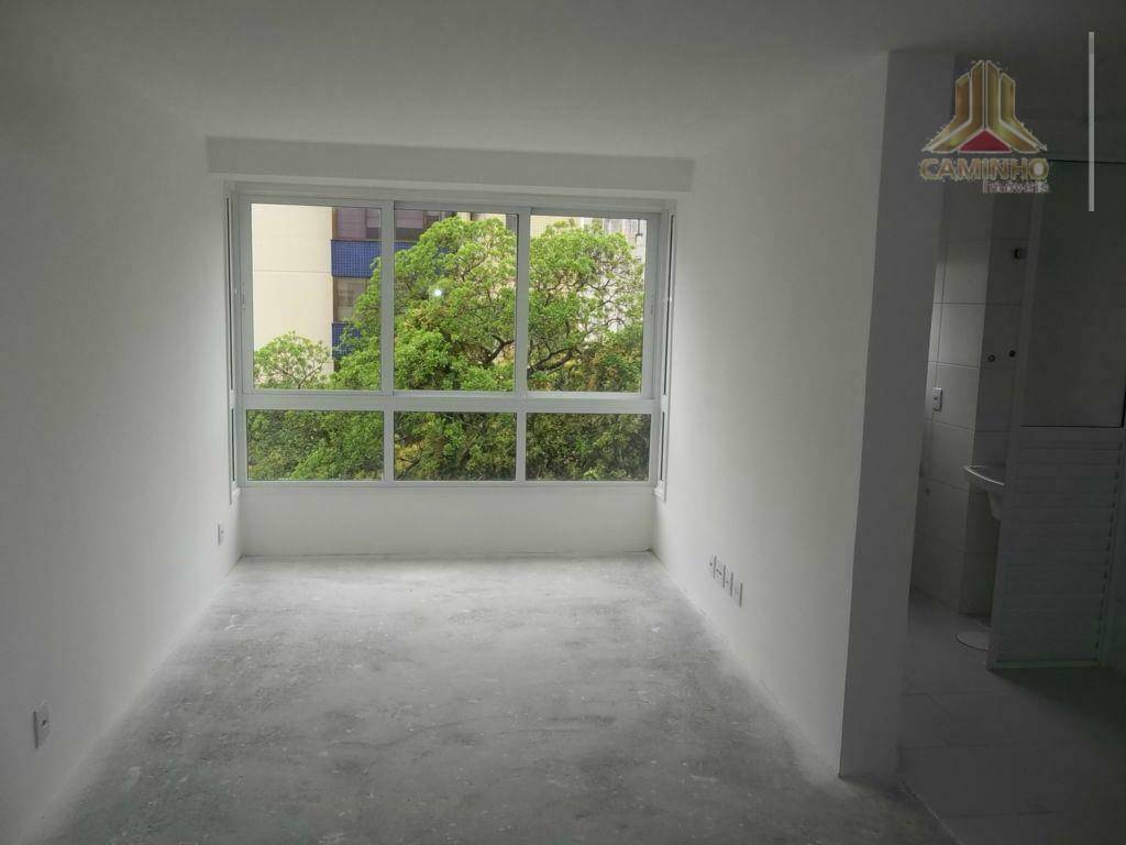 Apartamento à venda com 1 quarto, 43m² - Foto 2