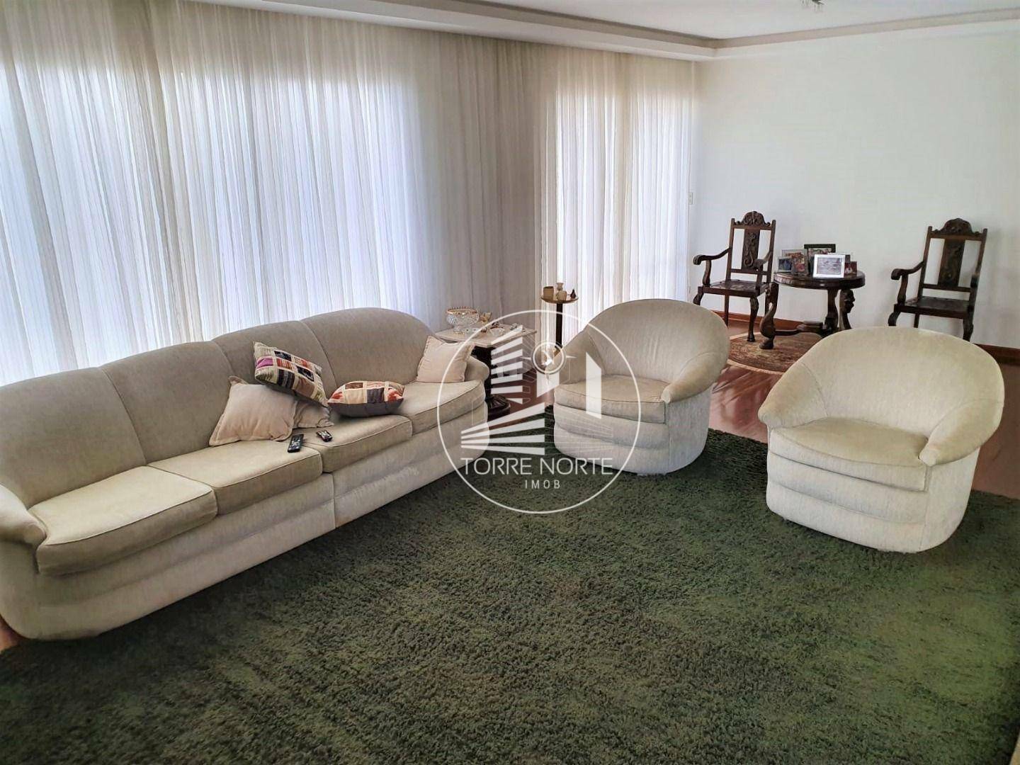 Apartamento à venda com 3 quartos, 240m² - Foto 4