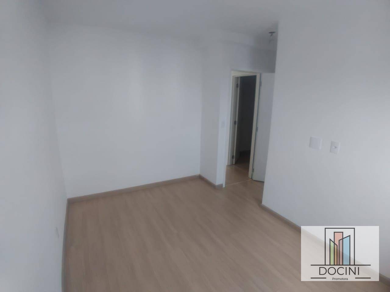 Apartamento à venda com 2 quartos, 70m² - Foto 11