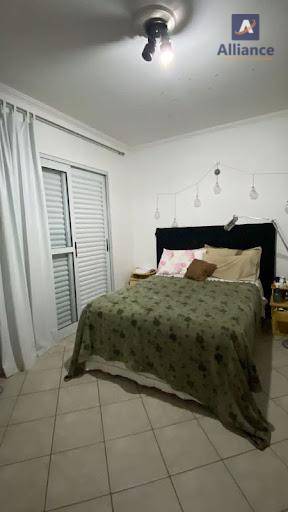 Casa de Condomínio à venda com 3 quartos, 150m² - Foto 2