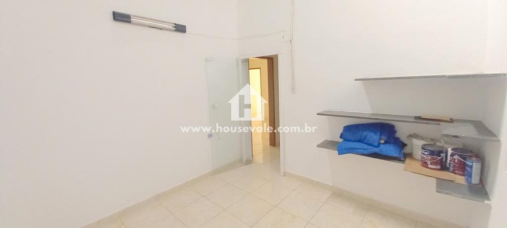 Casa à venda com 3 quartos, 180m² - Foto 9