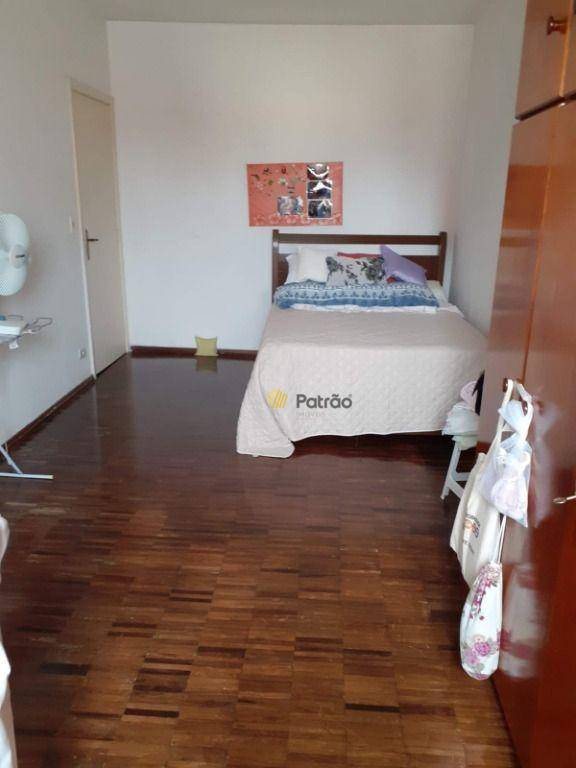 Sobrado à venda com 3 quartos, 253m² - Foto 3