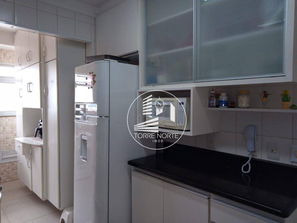 Apartamento à venda com 3 quartos, 93m² - Foto 9