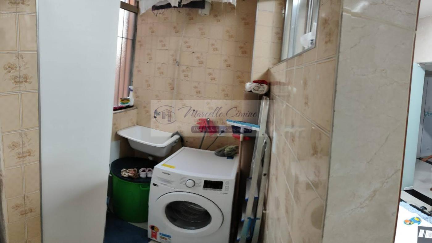 Apartamento à venda com 2 quartos, 70m² - Foto 12