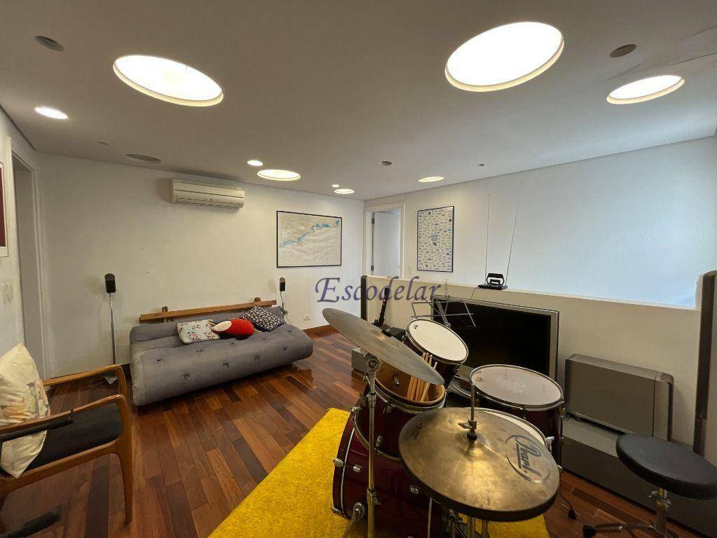 Casa à venda com 4 quartos, 240m² - Foto 57