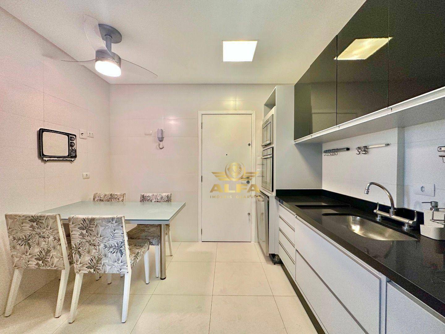 Apartamento à venda com 3 quartos, 175m² - Foto 22