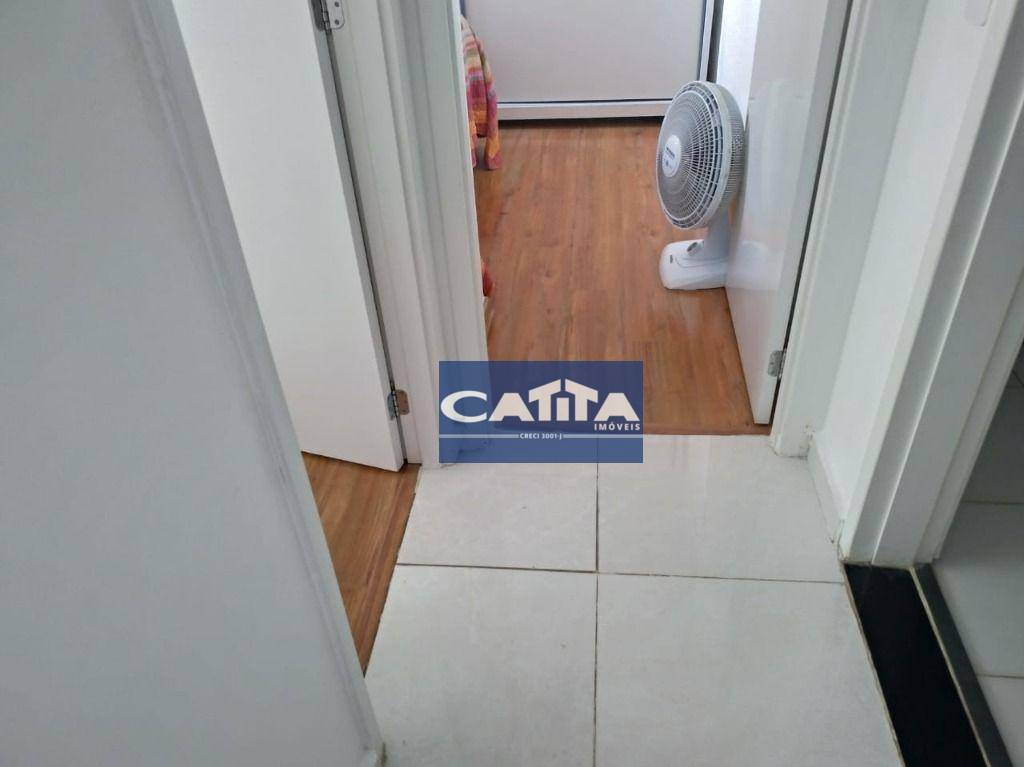 Apartamento à venda com 2 quartos, 40m² - Foto 10