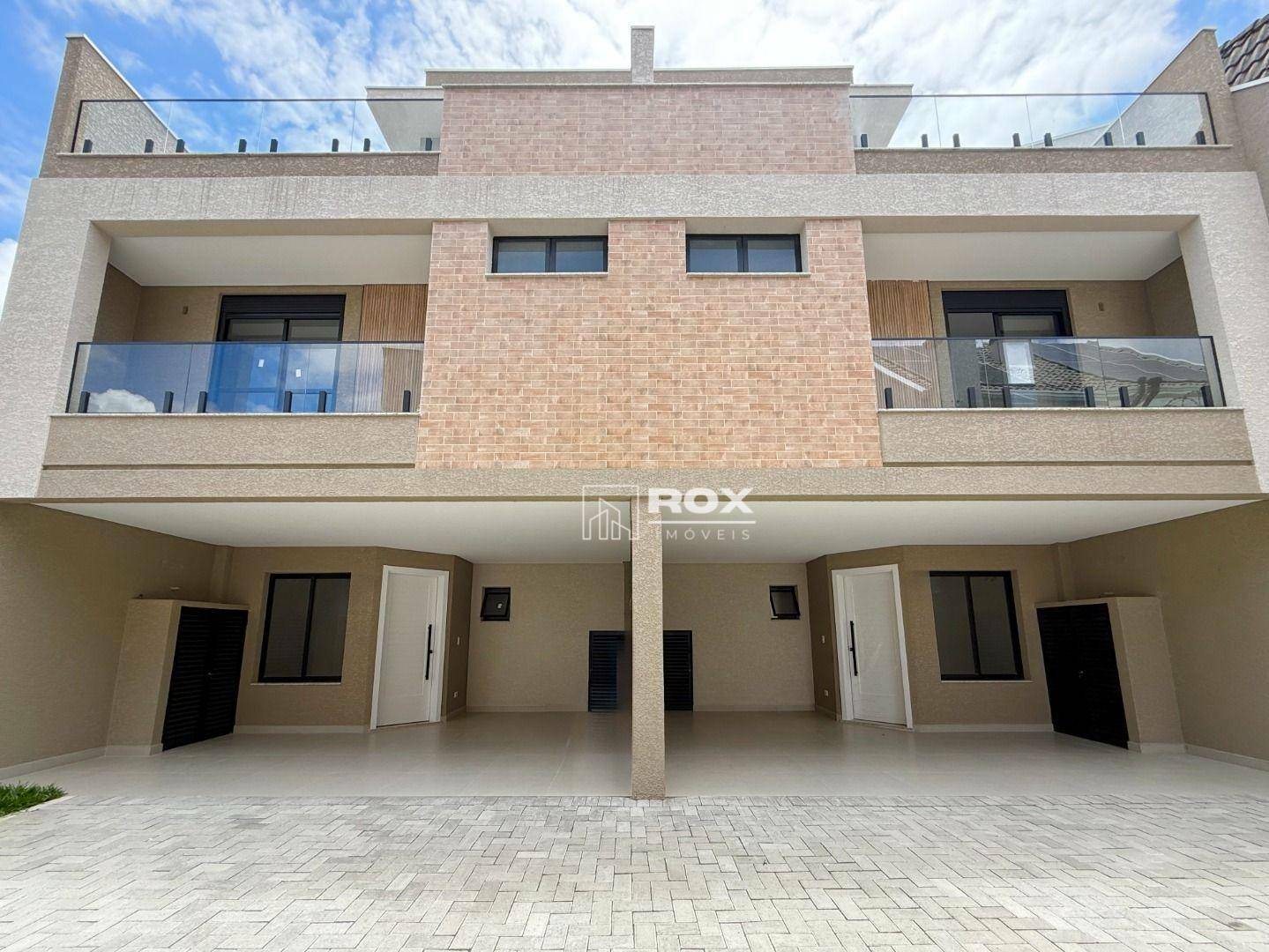 Sobrado à venda com 3 quartos, 170m² - Foto 1