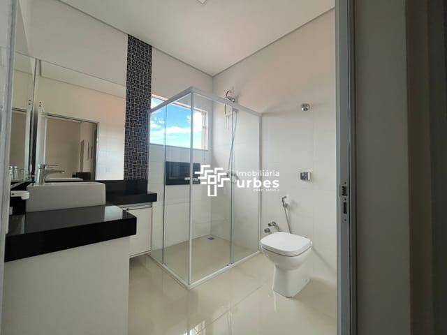 Casa à venda com 4 quartos, 301m² - Foto 24