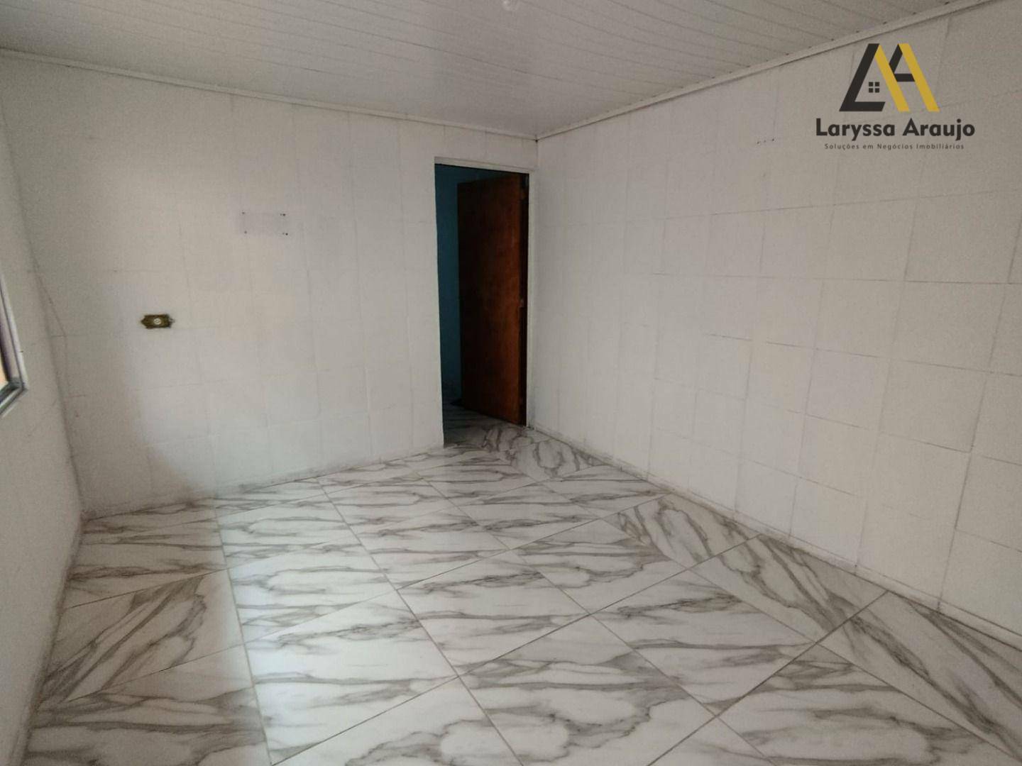 Casa à venda com 2 quartos, 60m² - Foto 15