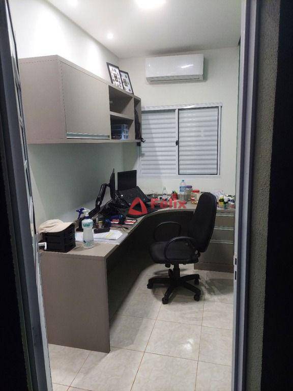 Sobrado à venda com 2 quartos, 192m² - Foto 12