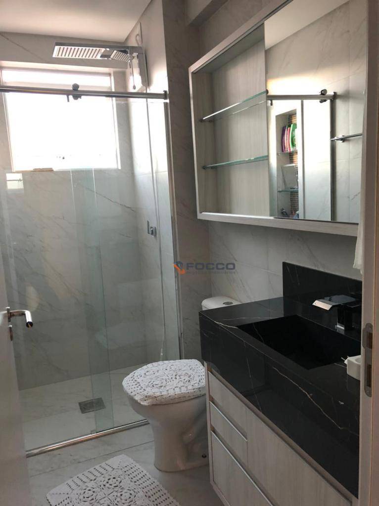 Apartamento à venda com 2 quartos, 64m² - Foto 19