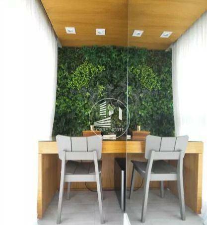 Apartamento à venda com 3 quartos, 157m² - Foto 2