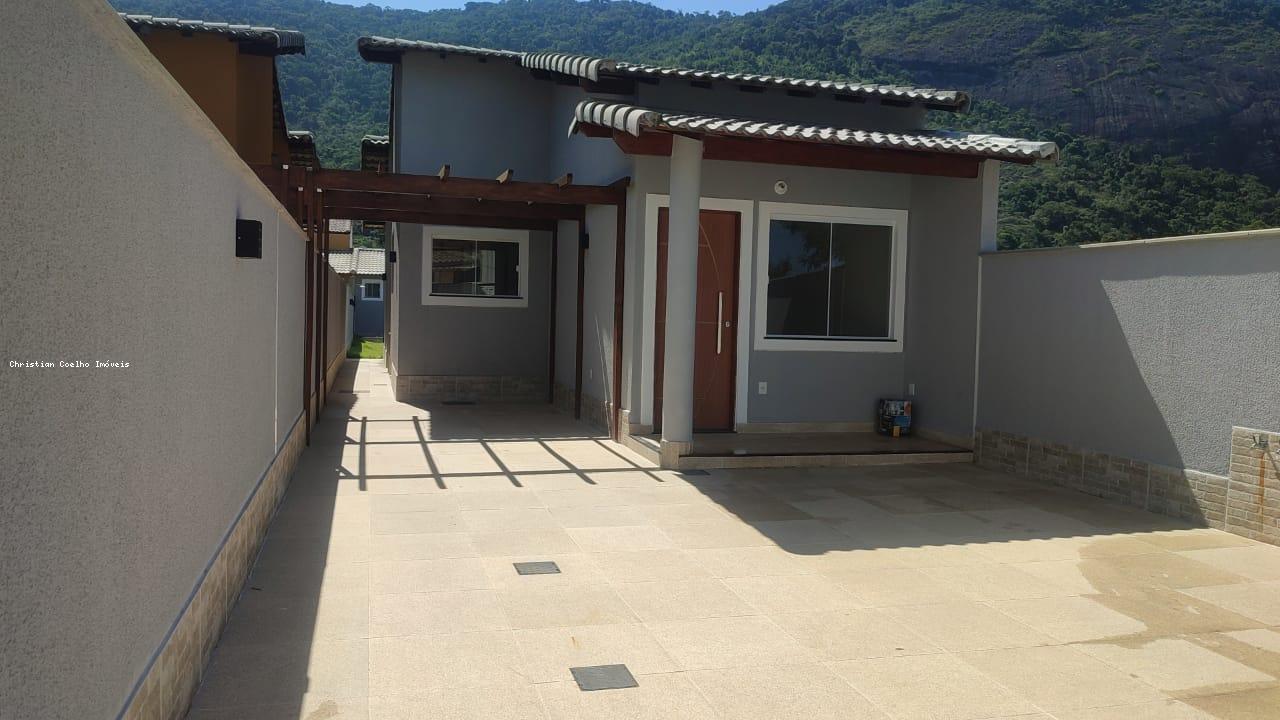 Casa à venda com 2 quartos, 240m² - Foto 1