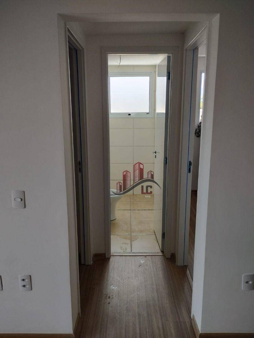 Apartamento para alugar com 2 quartos, 62m² - Foto 4