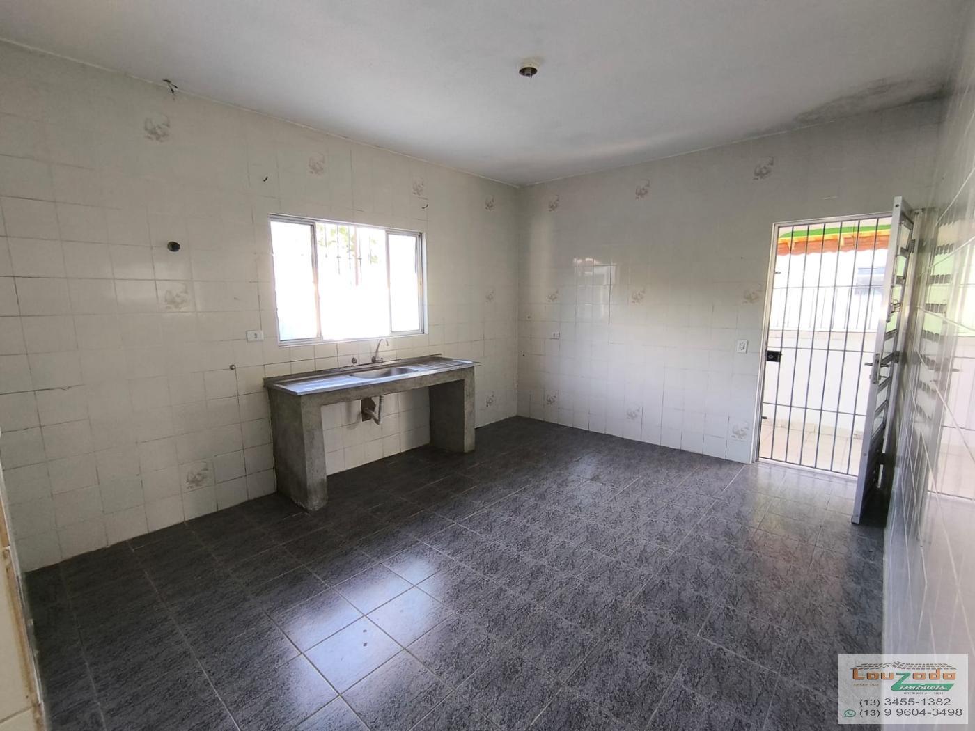 Casa à venda com 2 quartos, 260m² - Foto 6