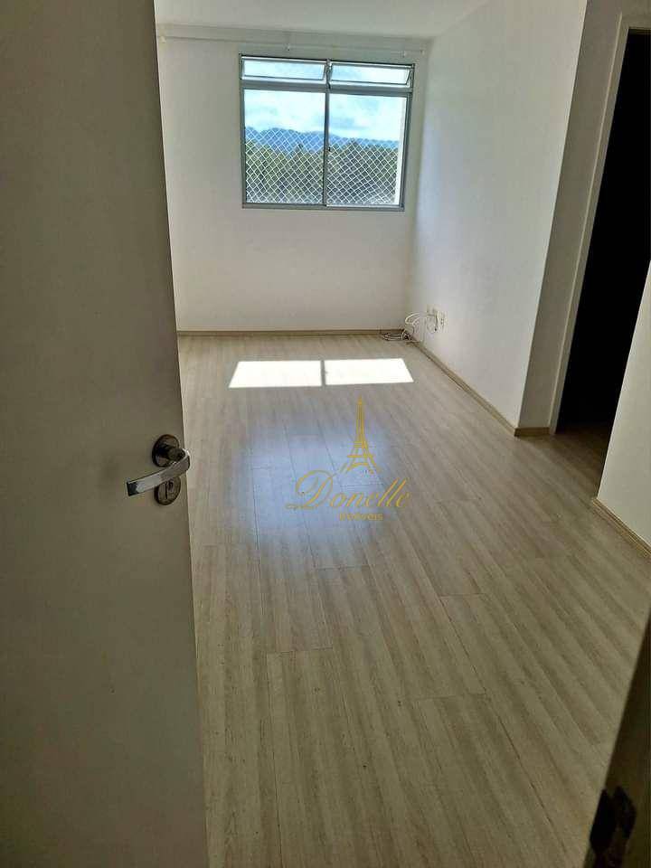 Apartamento para alugar com 2 quartos, 57m² - Foto 4