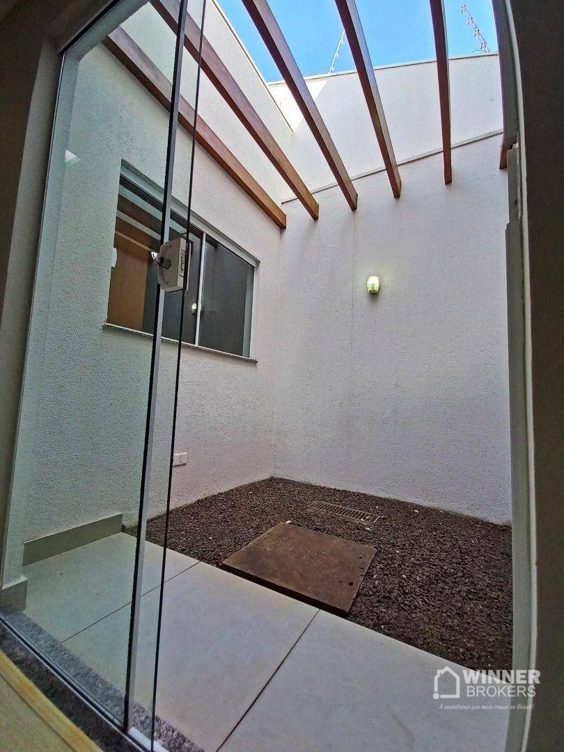 Casa à venda com 3 quartos, 114m² - Foto 7