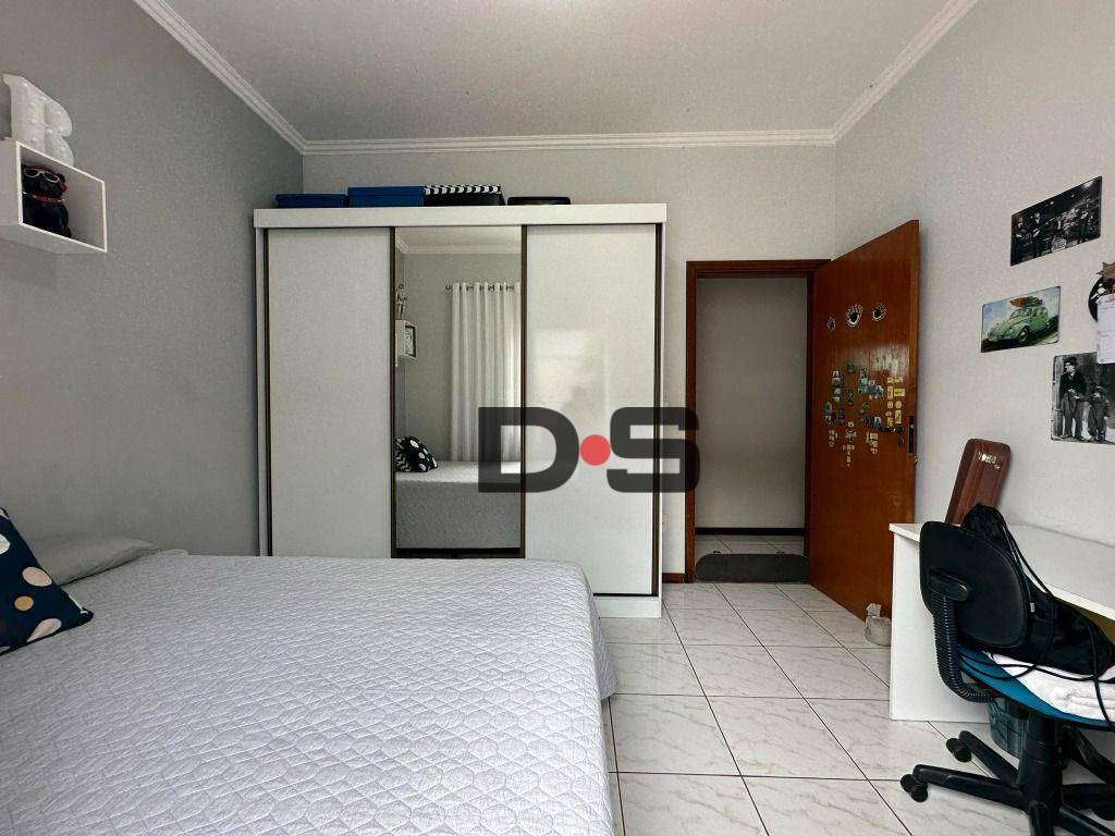 Casa à venda com 3 quartos, 152m² - Foto 7