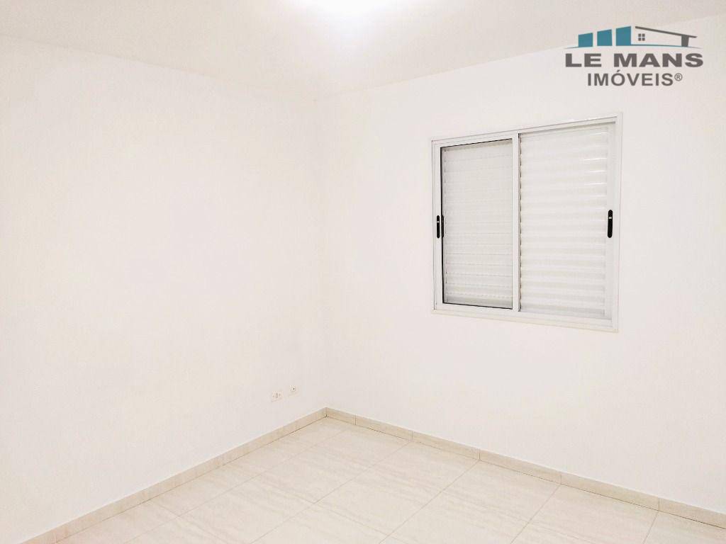 Apartamento à venda com 2 quartos, 55m² - Foto 11