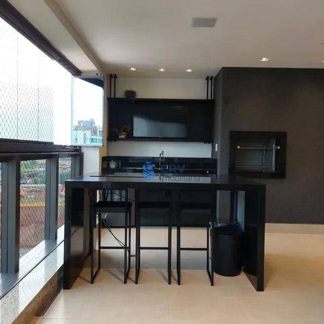 Apartamento à venda com 3 quartos, 216m² - Foto 3