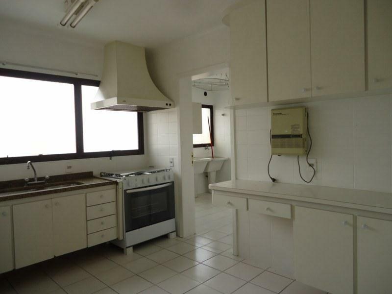 Apartamento à venda com 4 quartos, 273m² - Foto 3