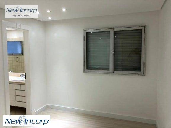 Apartamento à venda com 3 quartos, 195m² - Foto 10