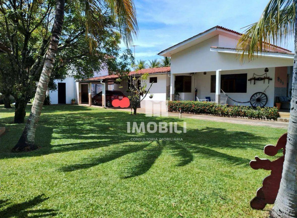 Casa, 4 quartos, 240 m² - Foto 1