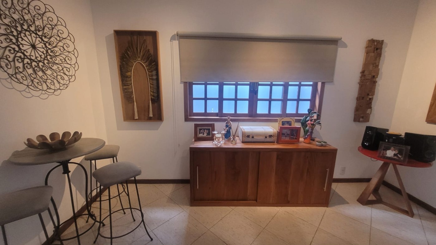 Casa de Condomínio à venda com 4 quartos, 290m² - Foto 13