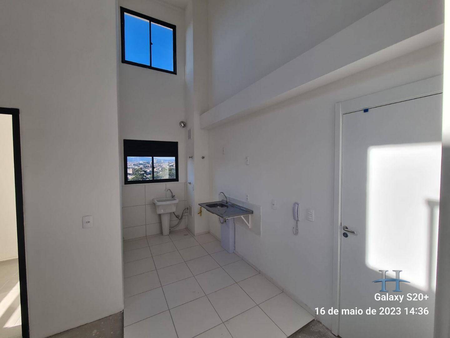 Apartamento à venda com 1 quarto, 59m² - Foto 2