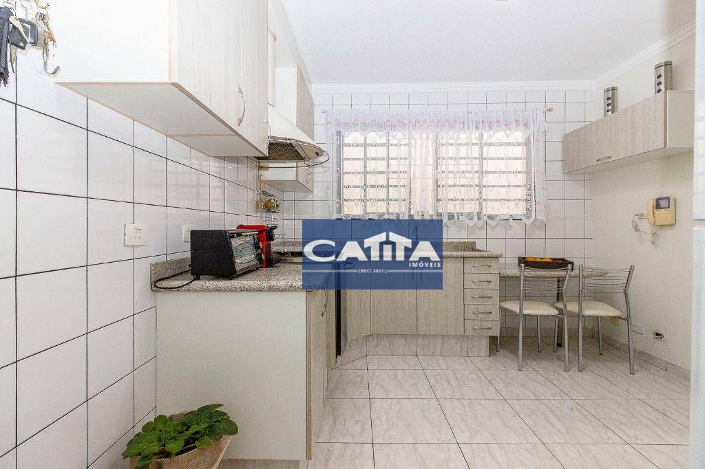 Casa à venda com 3 quartos, 200m² - Foto 14