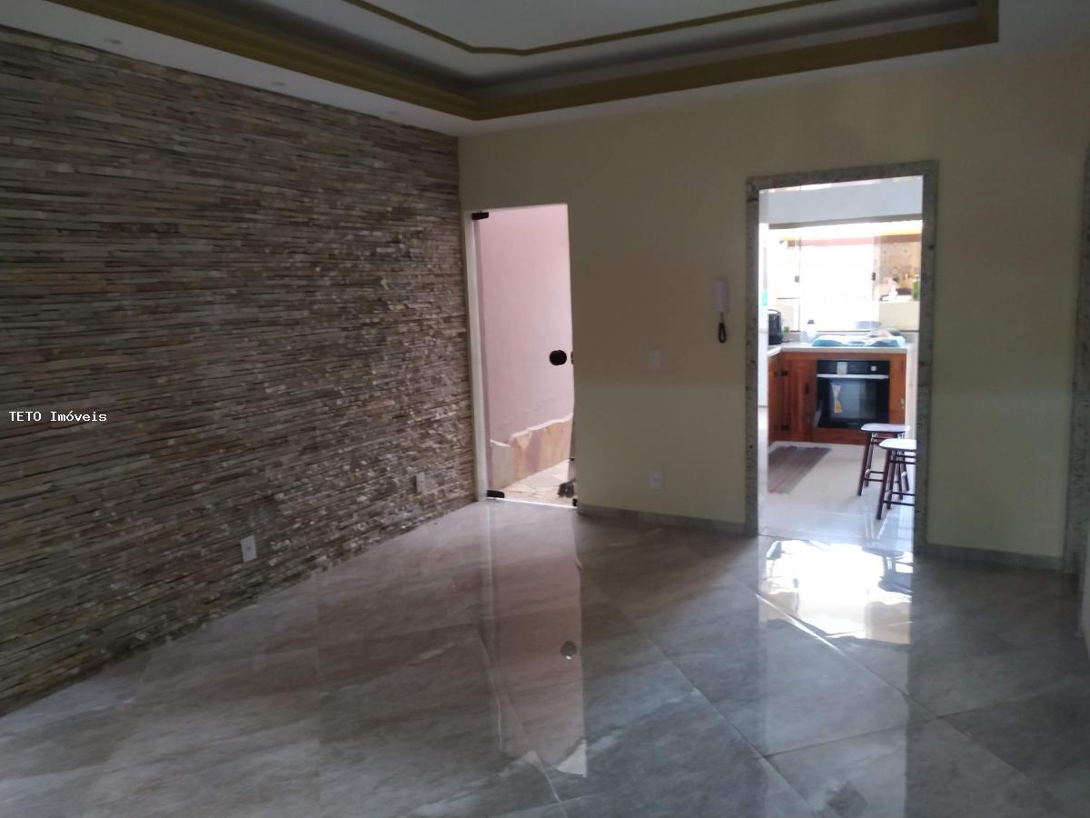 Casa à venda com 2 quartos, 400m² - Foto 12