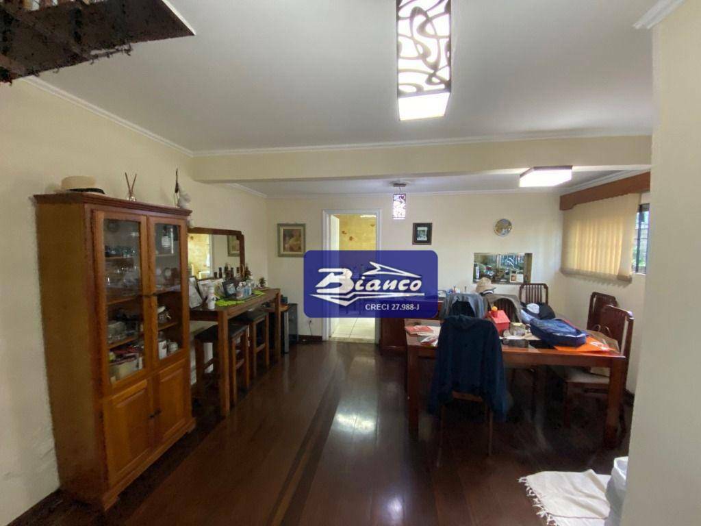 Sobrado à venda com 3 quartos, 250m² - Foto 17