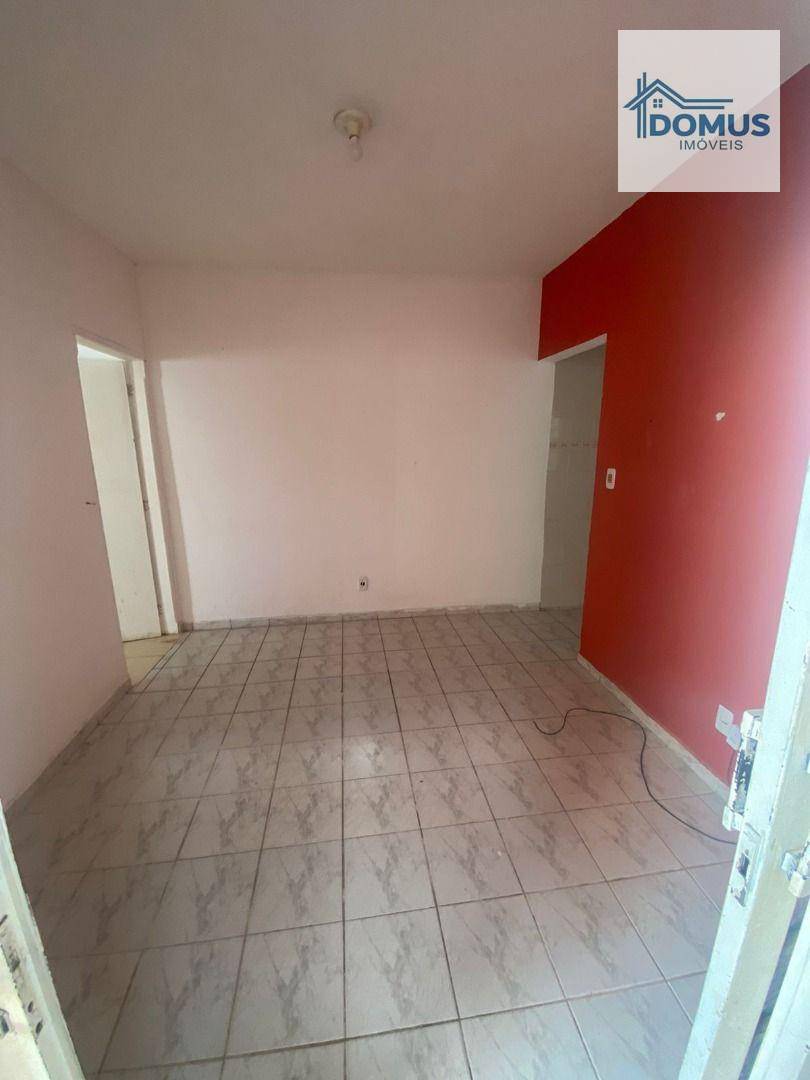 Casa à venda com 3 quartos, 108m² - Foto 5