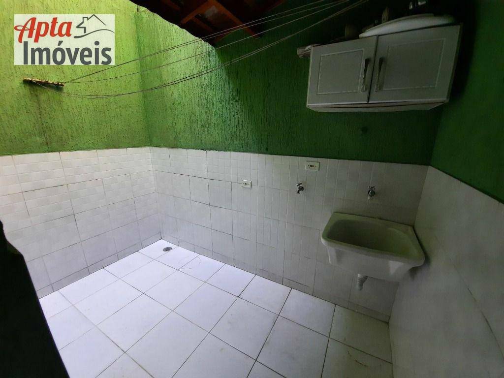 Sobrado à venda com 2 quartos, 76m² - Foto 1