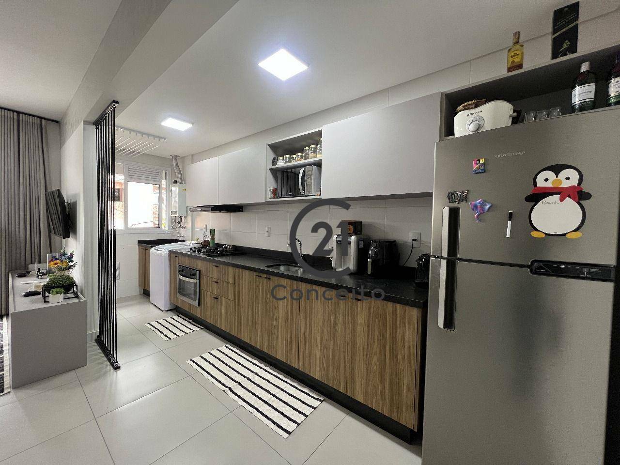 Apartamento à venda com 2 quartos, 63m² - Foto 1