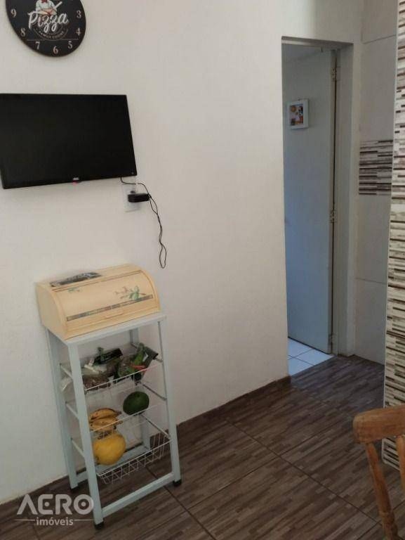 Casa à venda com 3 quartos, 128m² - Foto 18