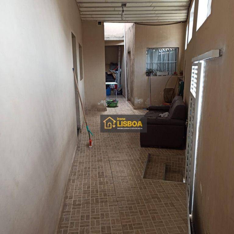 Casa para alugar com 2 quartos, 125m² - Foto 5